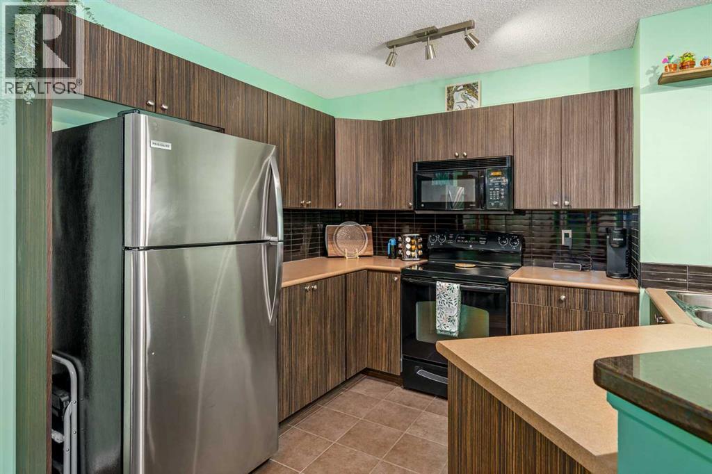 1106, 16969 24 Street SW, Calgary, Alberta  T2Y 0H9 - Photo 9 - A2292205