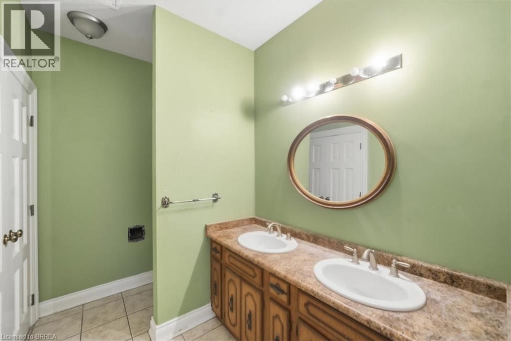 10 Fieldstone Circle, Brantford, Ontario  N3R 6S7 - Photo 47 - 40823895