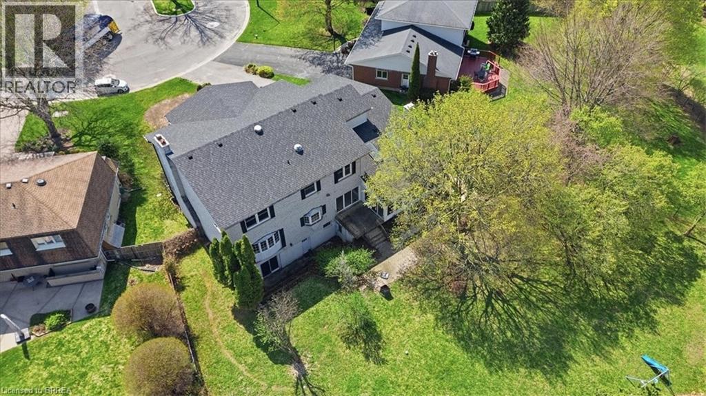 10 Fieldstone Circle, Brantford, Ontario  N3R 6S7 - Photo 4 - 40823895