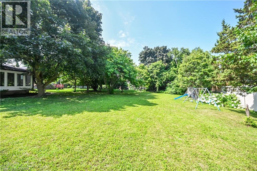 10 Fieldstone Circle, Brantford, Ontario  N3R 6S7 - Photo 9 - 40823895