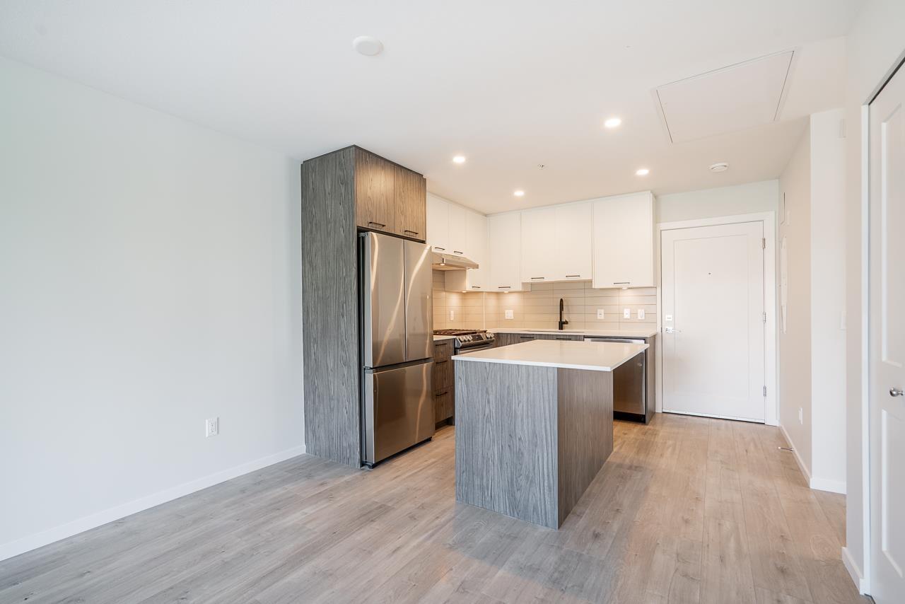 201 3315 148 Street, Surrey, British Columbia  V4P 0H5 - Photo 7 - R3115566