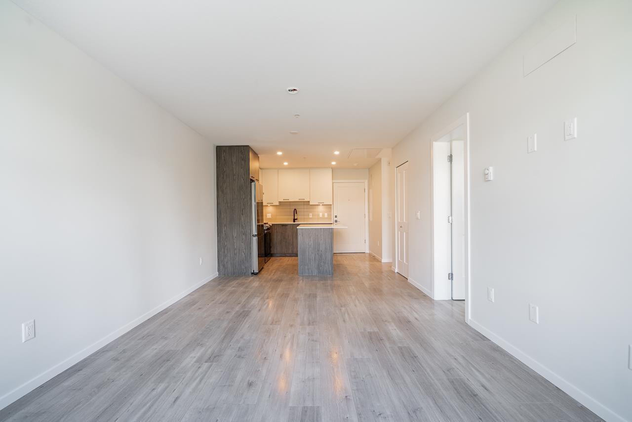 201 3315 148 Street, Surrey, British Columbia  V4P 0H5 - Photo 15 - R3115566