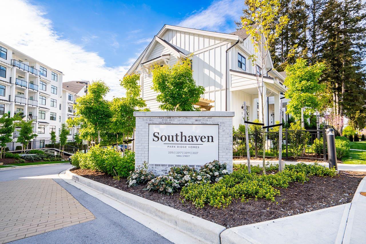 201 3315 148 STREET, surrey, British Columbia