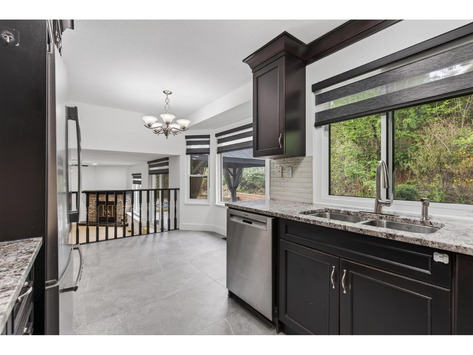 2359 Harper Drive, Abbotsford, British Columbia  V3G 2B2 - Photo 7 - R3116177