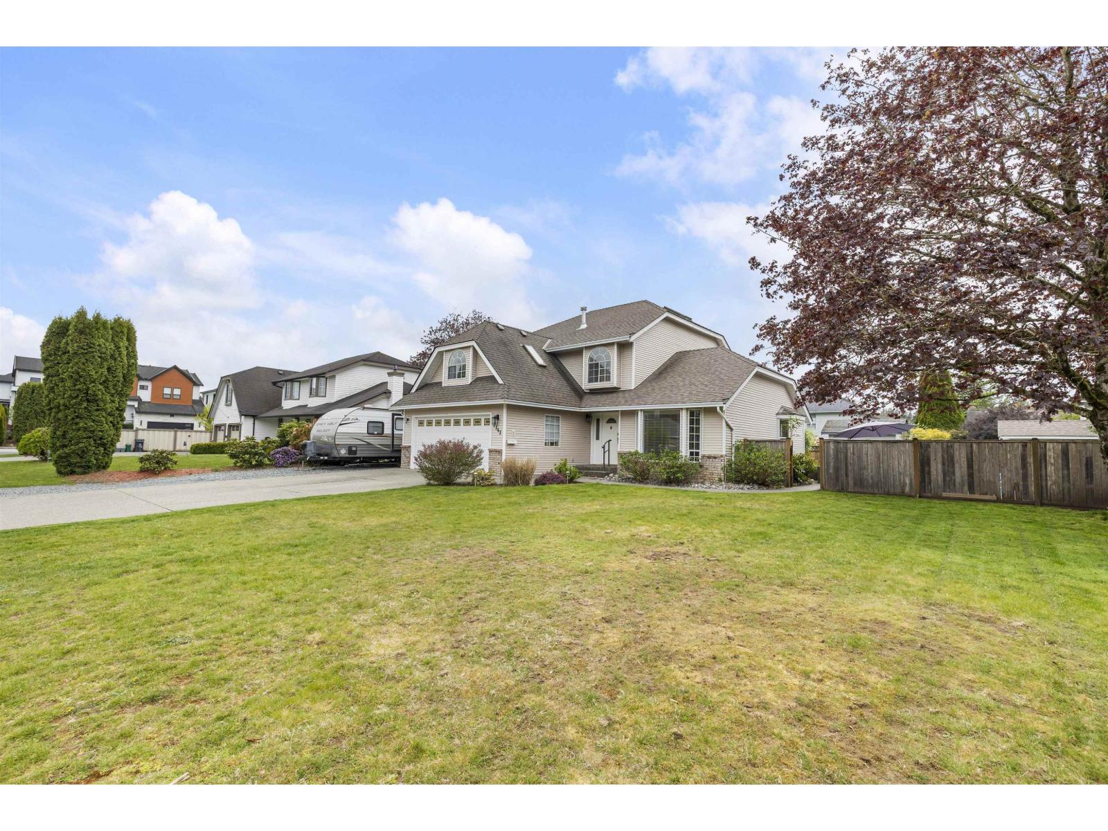 3343 197a Street, Langley, British Columbia  V3A 7Y7 - Photo 2 - R3116161