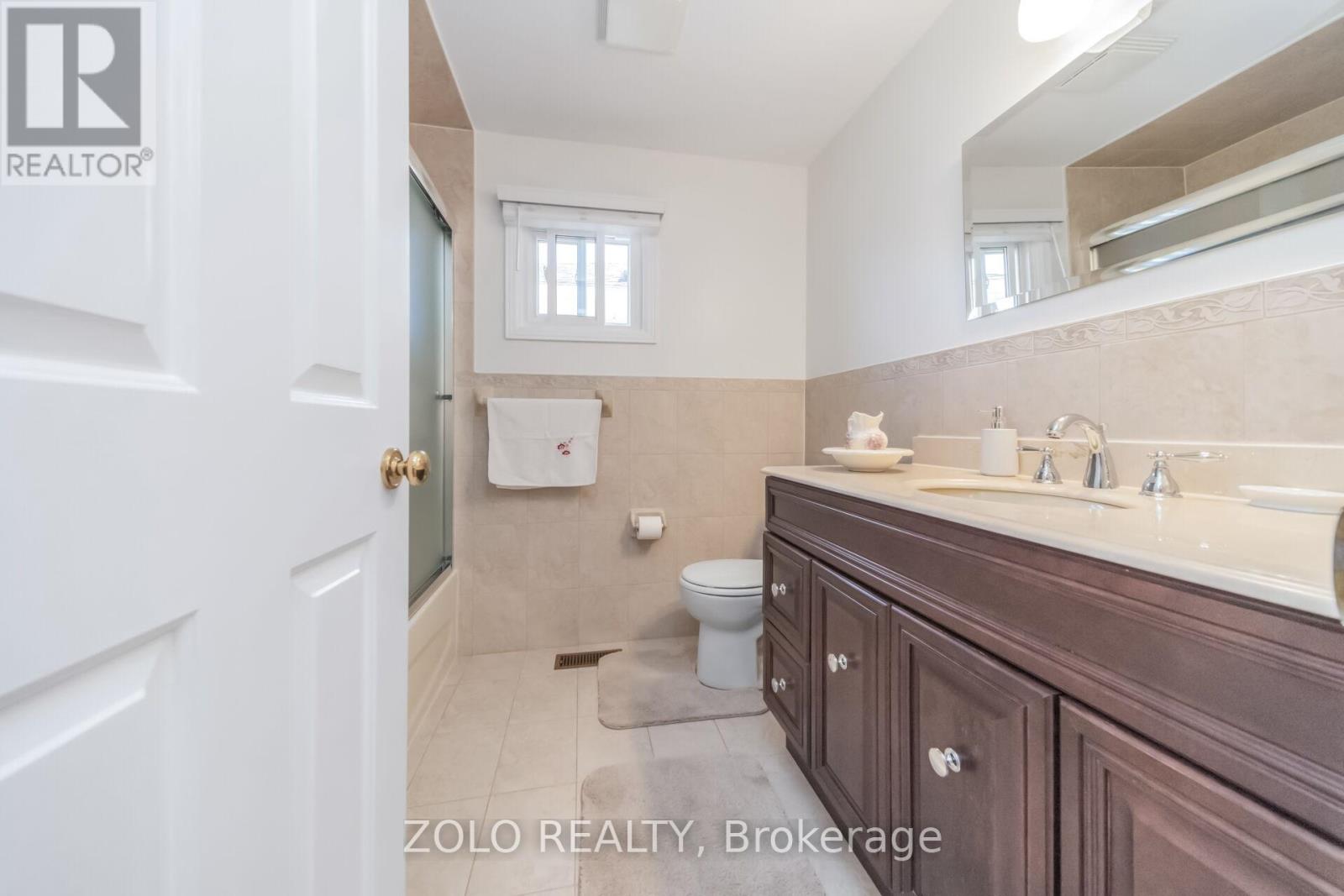 19 Hodgson Street, Brampton, Ontario  L6Y 3G8 - Photo 19 - W13056296