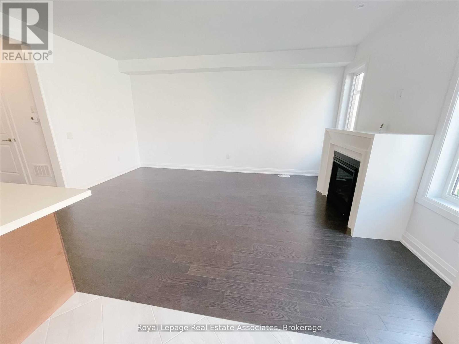 4121 Hillsborough Crescent, Oakville, Ontario  L6H 3P9 - Photo 9 - W13056340