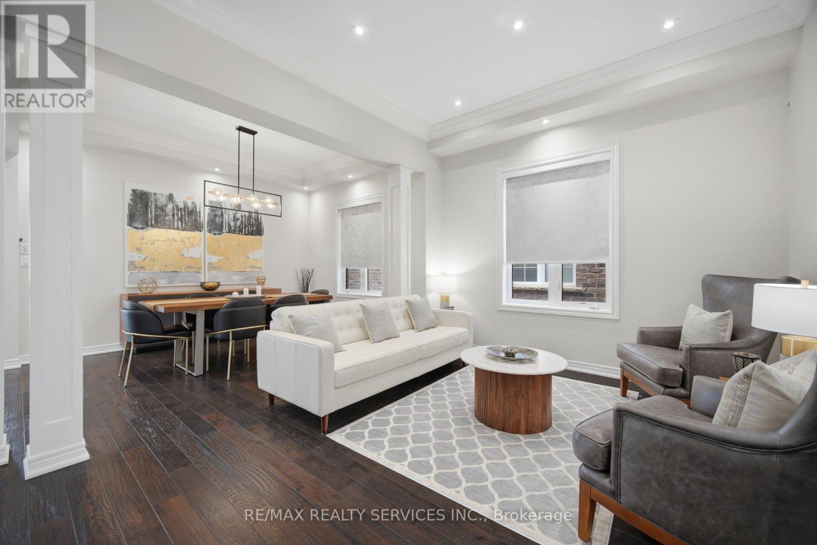 208 Bonnieglen Farm Boulevard, Caledon, Ontario  L7C 3Y3 - Photo 3 - W13056356