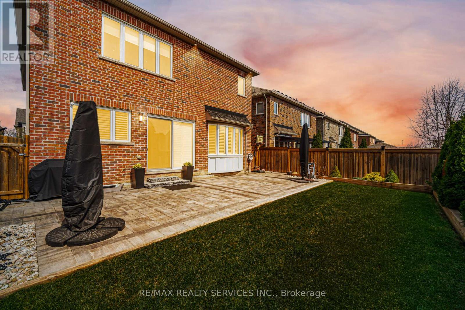 208 Bonnieglen Farm Boulevard, Caledon, Ontario  L7C 3Y3 - Photo 45 - W13056356