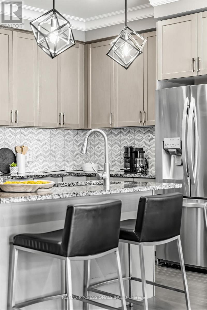 44 Oakmore Lane, Brampton, Ontario  L6Y 6H5 - Photo 15 - W13056372