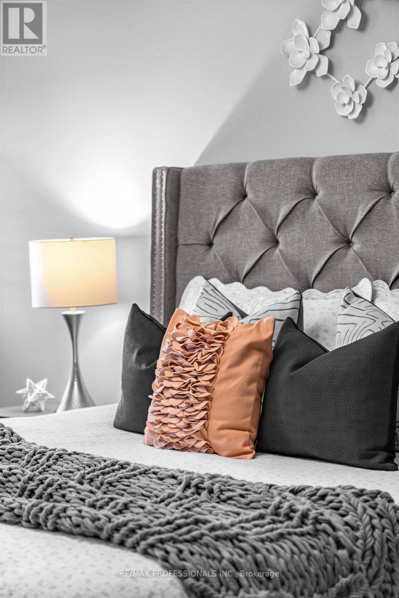 44 Oakmore Lane, Brampton, Ontario  L6Y 6H5 - Photo 24 - W13056372