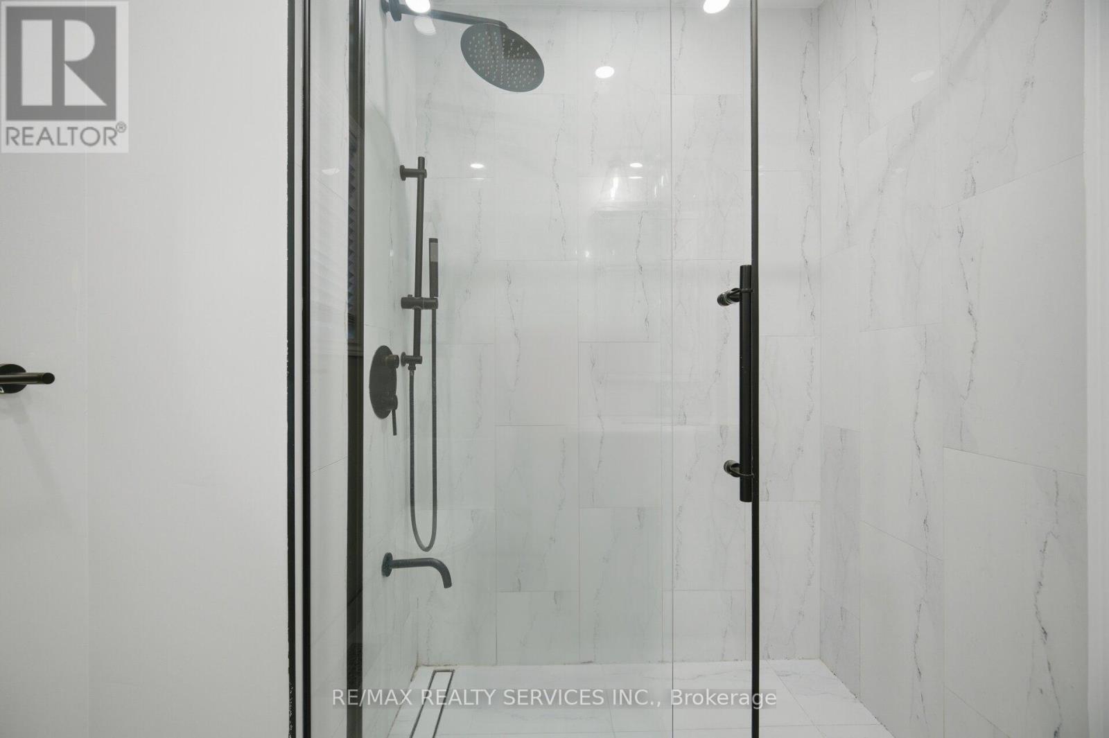 130 Yuile Court, Brampton, Ontario  L6Y 5J5 - Photo 36 - W13056382