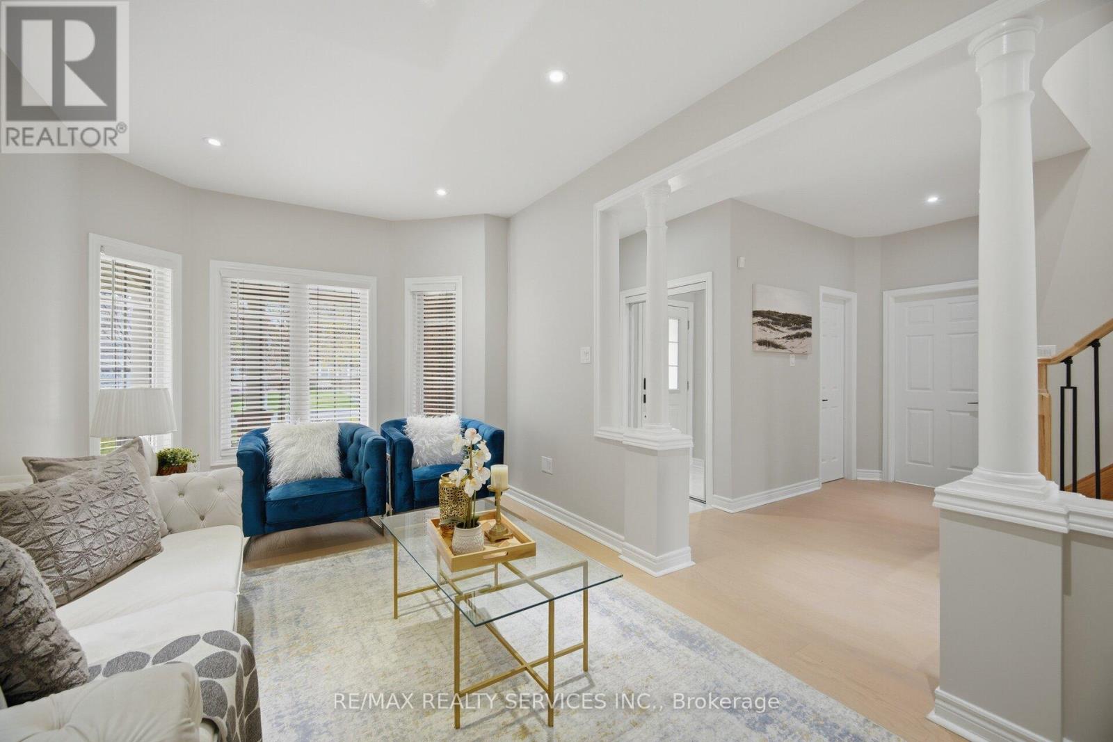 130 Yuile Court, Brampton, Ontario  L6Y 5J5 - Photo 6 - W13056382