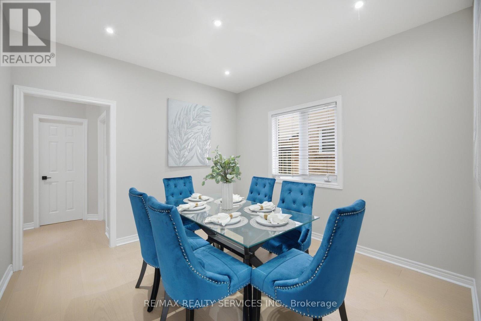 130 Yuile Court, Brampton, Ontario  L6Y 5J5 - Photo 9 - W13056382