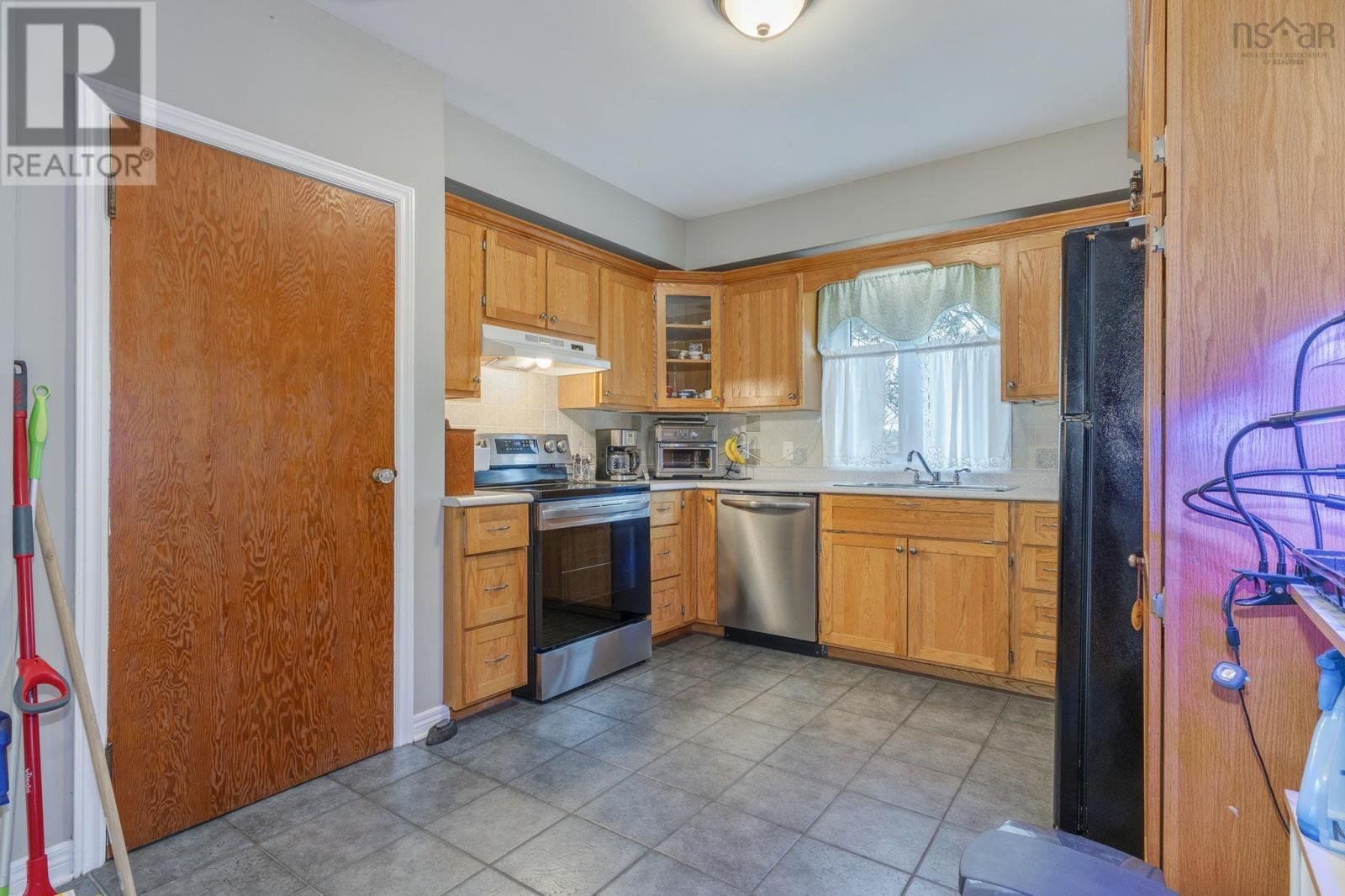 24 Joffre Street Se, Dartmouth, Nova Scotia  B2Y 3C8 - Photo 13 - 202608892