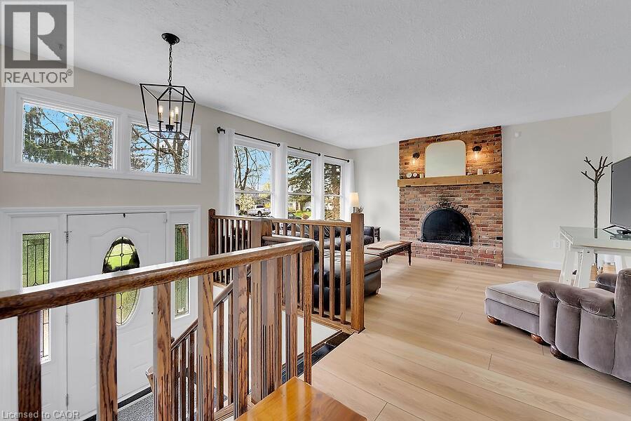 486 Winniett Street, Caledonia, Ontario  N3W 1E4 - Photo 5 - 40825228