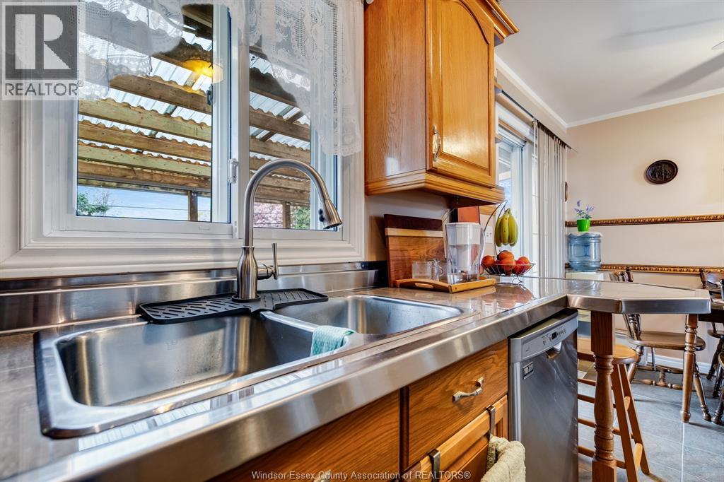 25 Regatta Drive, Leamington, Ontario  N8H 5L6 - Photo 10 - 26009429