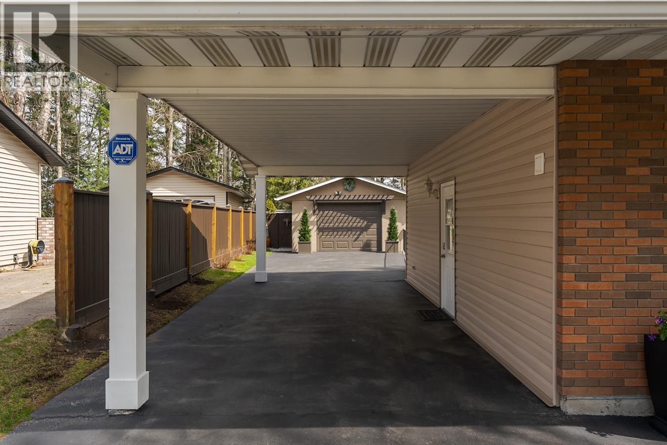 5522 Dalhousie Drive, Prince George, British Columbia  V2N 1Z9 - Photo 3 - R3117222