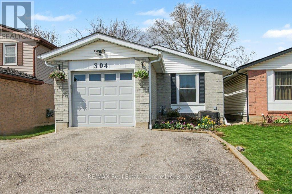 304 AUDEN ROAD, Guelph, Ontario