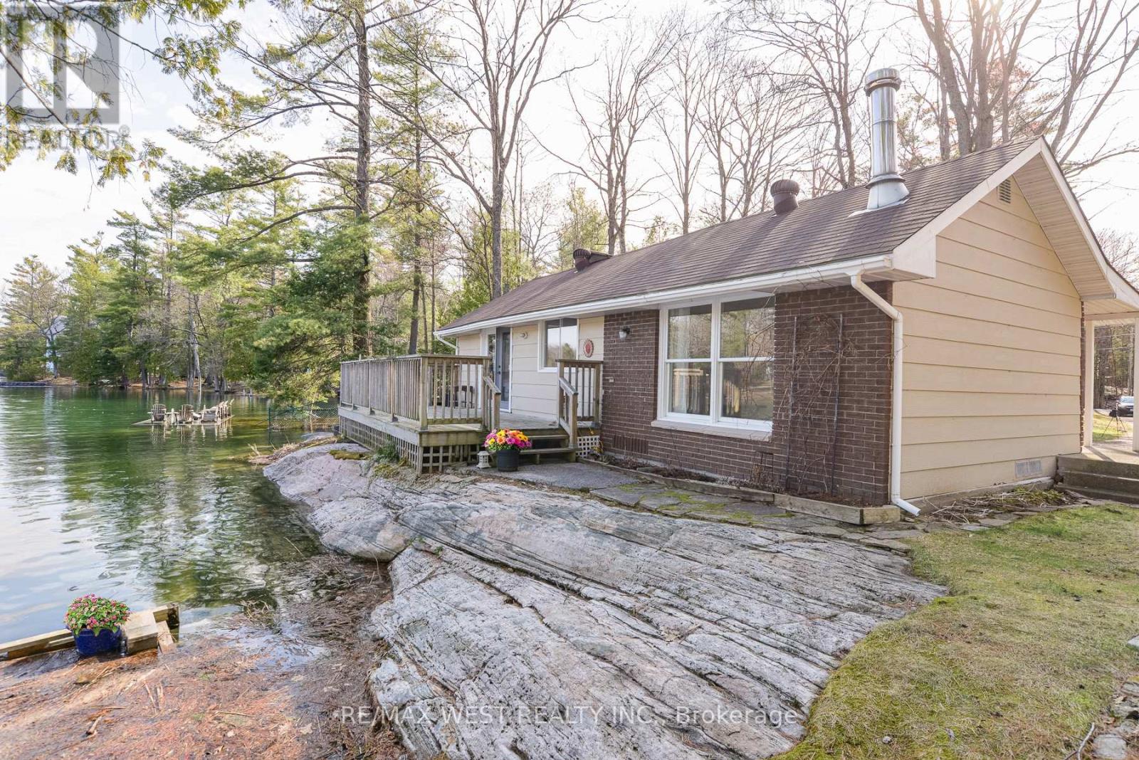 8060 Oakridge Drive, Ramara, Ontario  L0K 2B0 - Photo 12 - S13053612