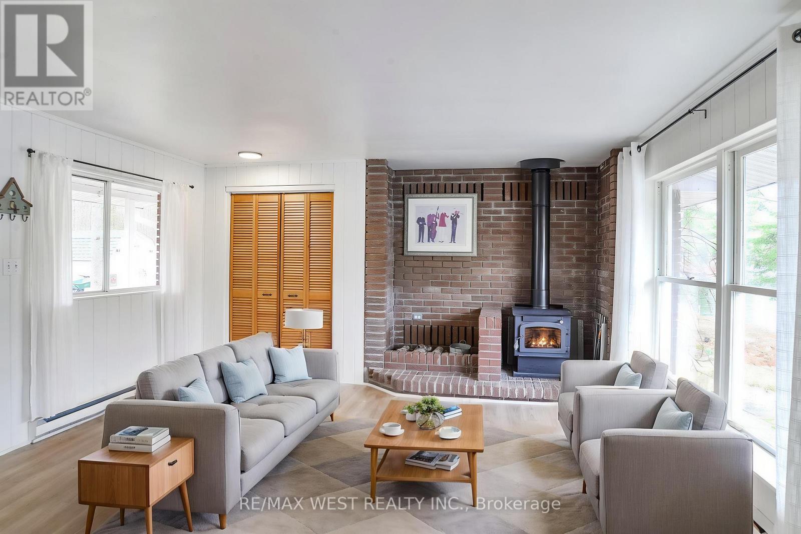 8060 Oakridge Drive, Ramara, Ontario  L0K 2B0 - Photo 8 - S13053612