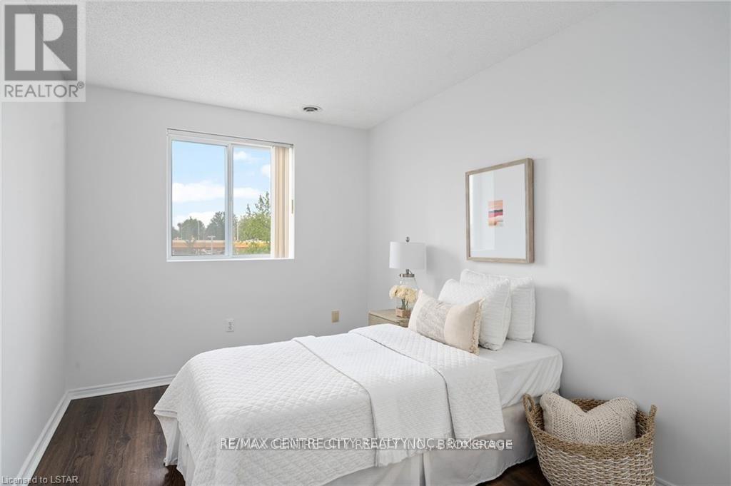 401 - 30 Chapman Court, London North, Ontario  N6G 4Y4 - Photo 10 - X13056460