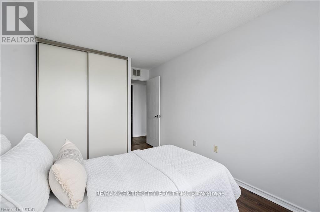 401 - 30 Chapman Court, London North, Ontario  N6G 4Y4 - Photo 11 - X13056460