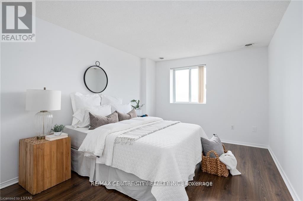 401 - 30 Chapman Court, London North, Ontario  N6G 4Y4 - Photo 12 - X13056460