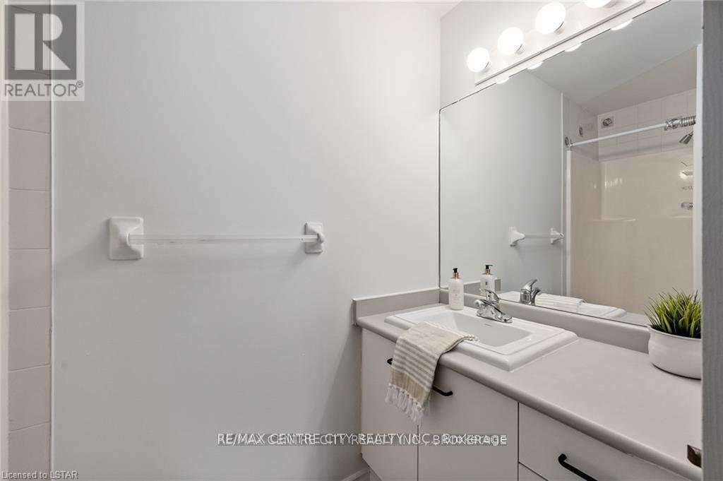 401 - 30 Chapman Court, London North, Ontario  N6G 4Y4 - Photo 14 - X13056460