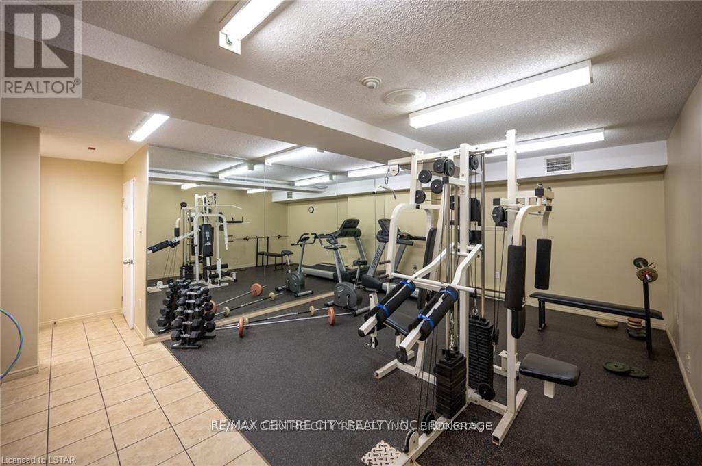 401 - 30 Chapman Court, London North, Ontario  N6G 4Y4 - Photo 24 - X13056460