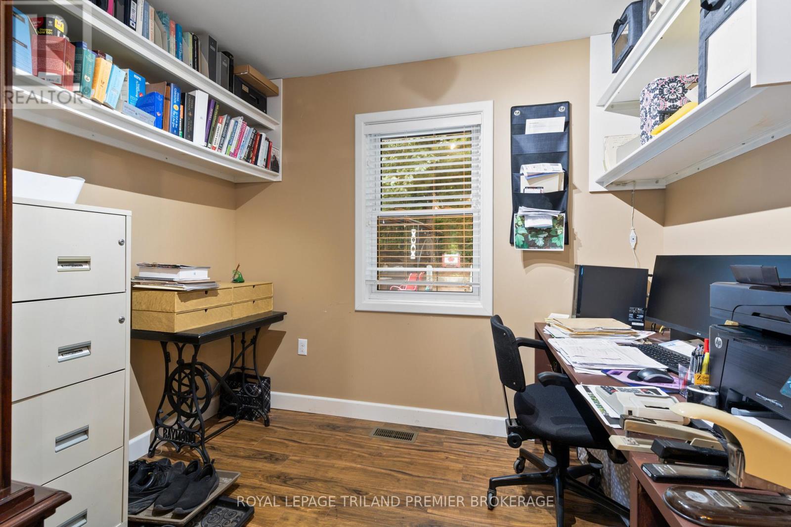 7710 Clayton Street, Lambton Shores, Ontario  N0M 2L0 - Photo 12 - X13056512