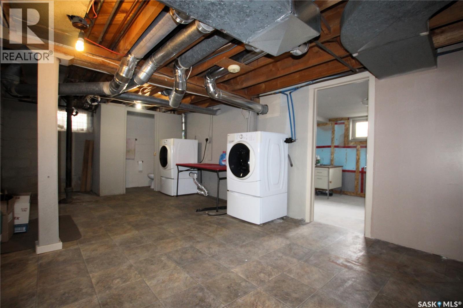 54 James Avenue, Yorkton, Saskatchewan  S3N 2C4 - Photo 15 - SK034001