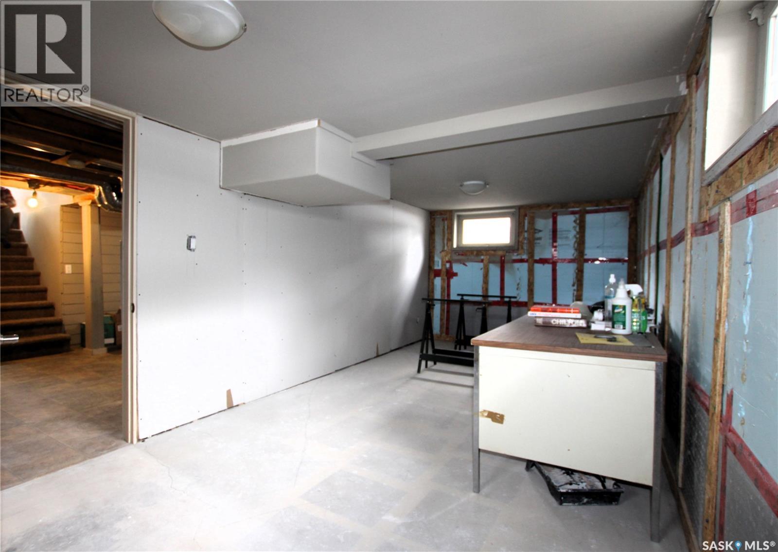 54 James Avenue, Yorkton, Saskatchewan  S3N 2C4 - Photo 17 - SK034001