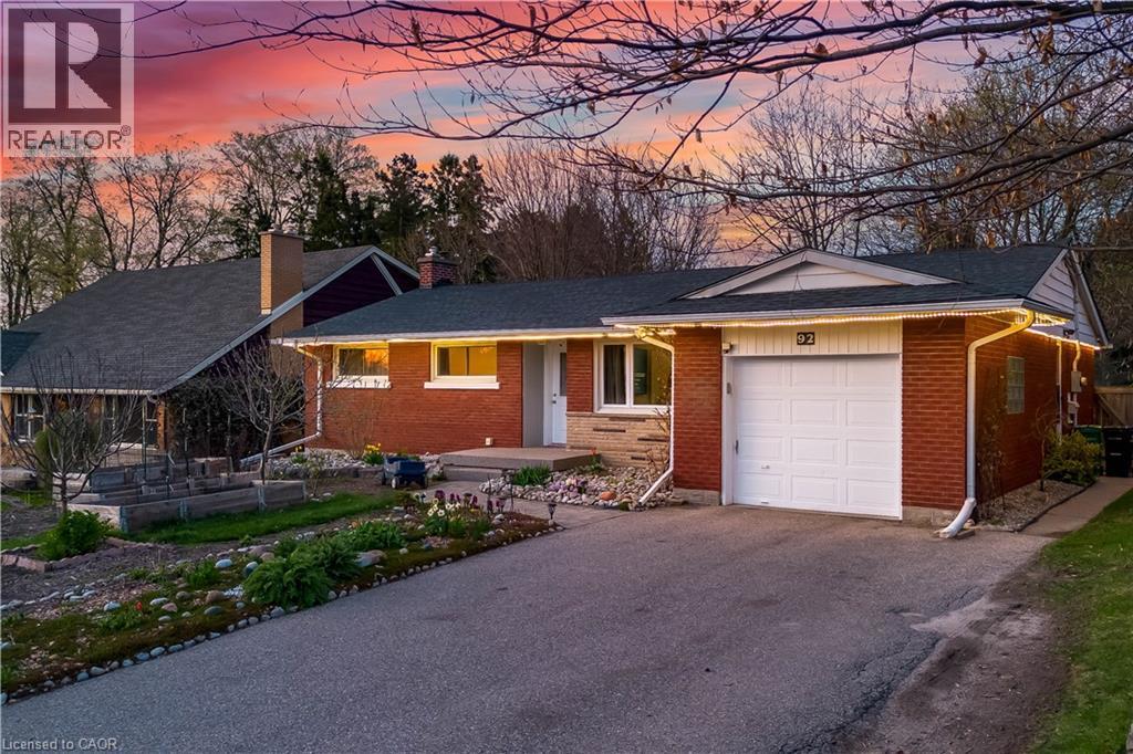 92 Braeside Avenue, Waterloo, Ontario  N2J 2C6 - Photo 46 - 40823782