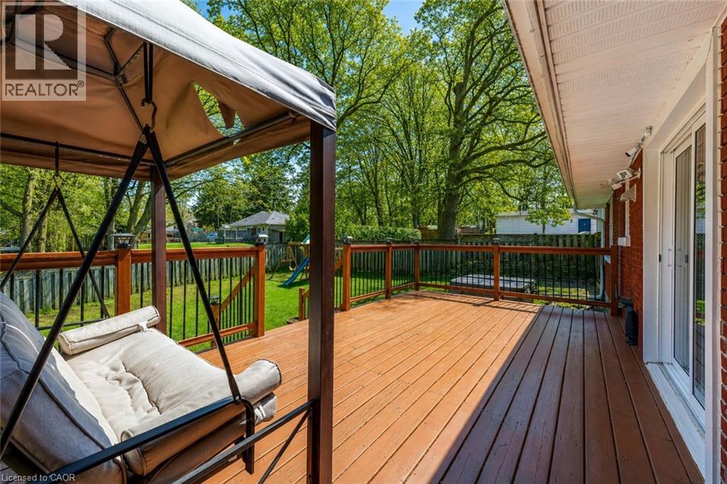 92 Braeside Avenue, Waterloo, Ontario  N2J 2C6 - Photo 39 - 40823782