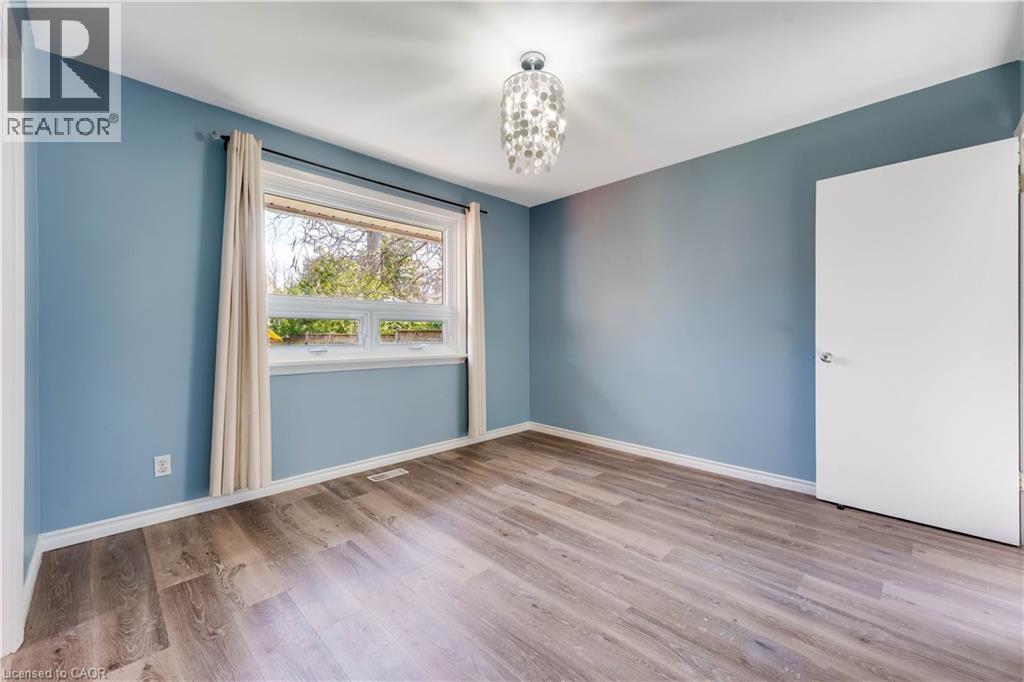 92 Braeside Avenue, Waterloo, Ontario  N2J 2C6 - Photo 9 - 40823782