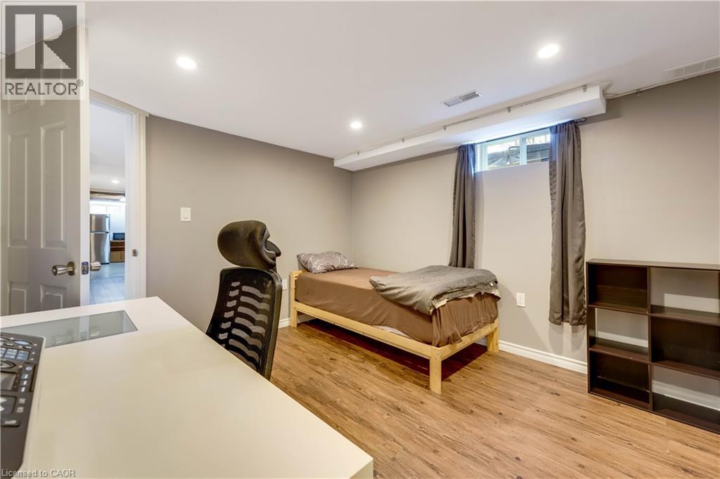 92 Braeside Avenue, Waterloo, Ontario  N2J 2C6 - Photo 33 - 40823782