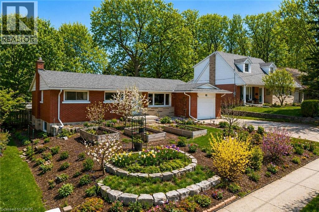 92 Braeside Avenue, Waterloo, Ontario  N2J 2C6 - Photo 2 - 40823782