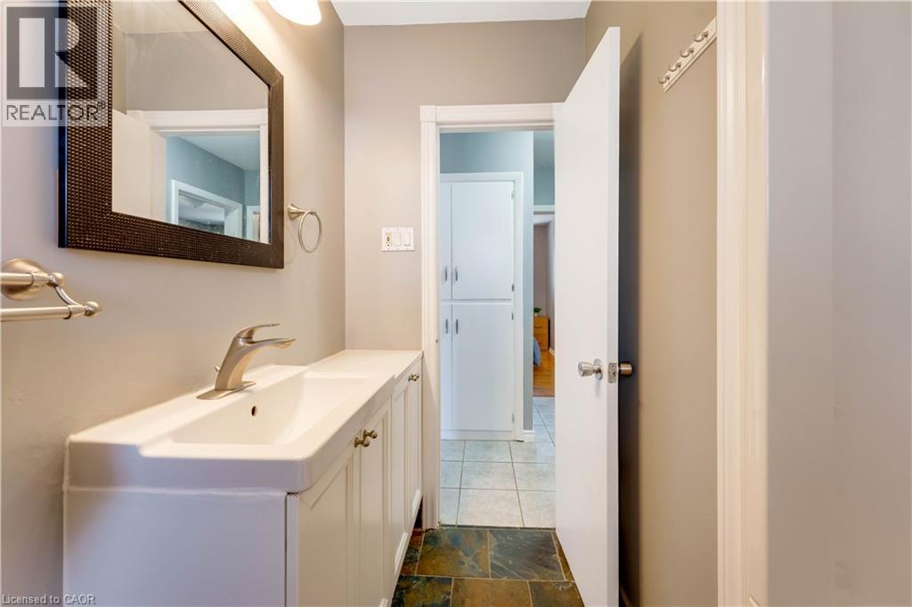 92 Braeside Avenue, Waterloo, Ontario  N2J 2C6 - Photo 16 - 40823782