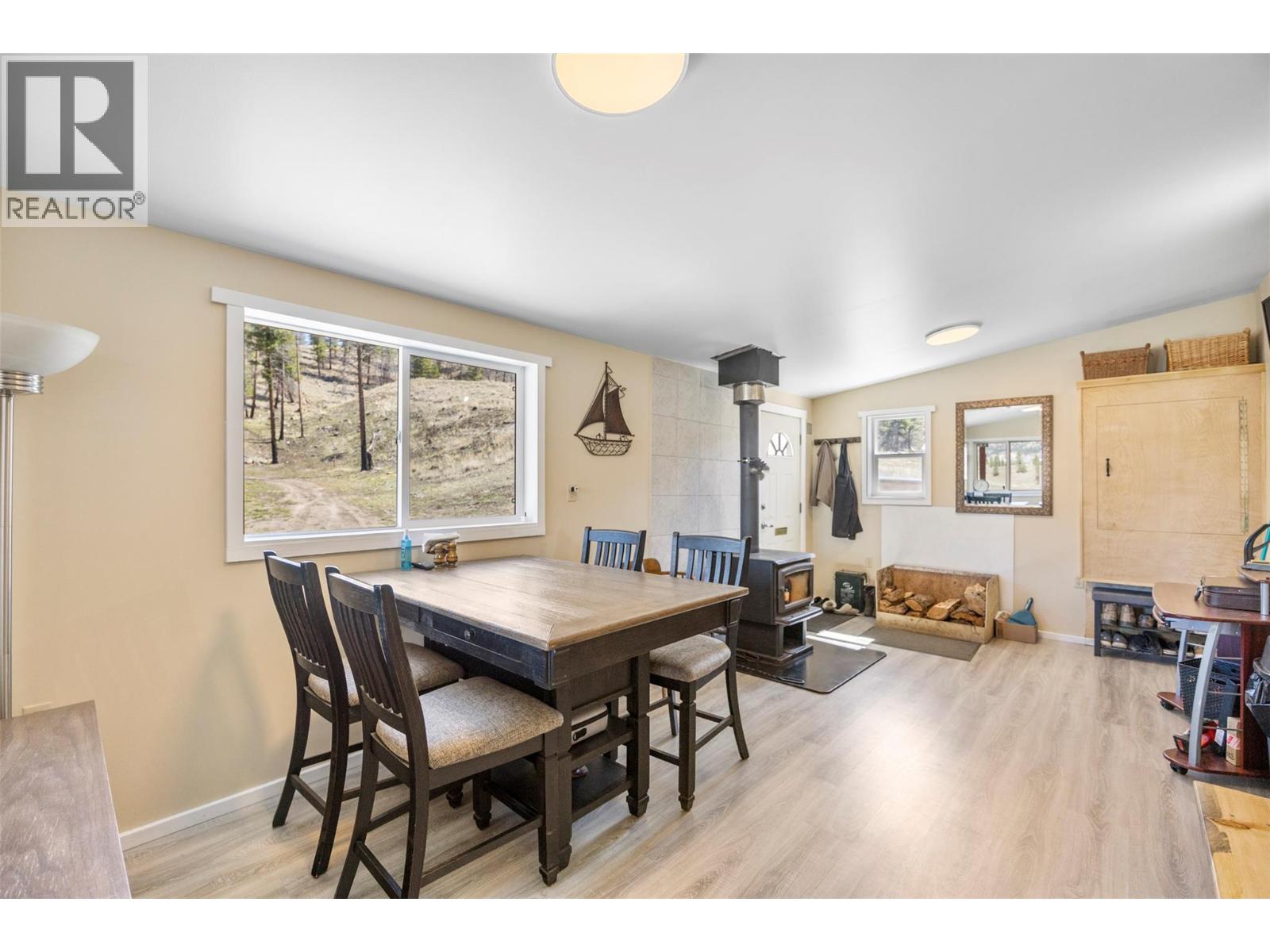 1832 Mound-Loon Lake Road, Clinton, British Columbia  V0K 1K0 - Photo 17 - 10375606