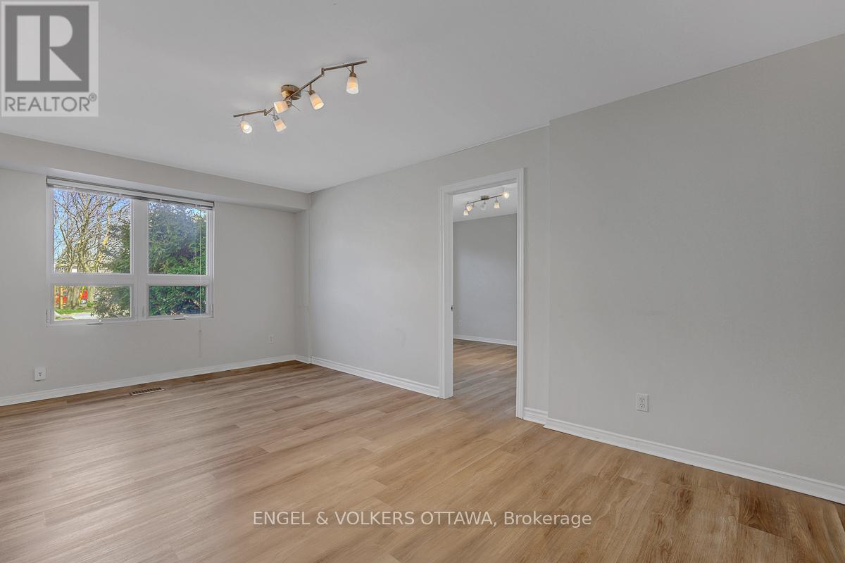 504 Hilson Avenue, Ottawa, Ontario  K1Z 6C7 - Photo 7 - X13056402