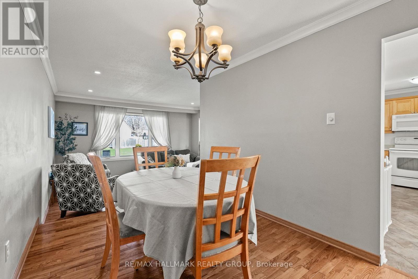 15 Elm Avenue, Russell, Ontario  K4R 1B3 - Photo 13 - X13056484