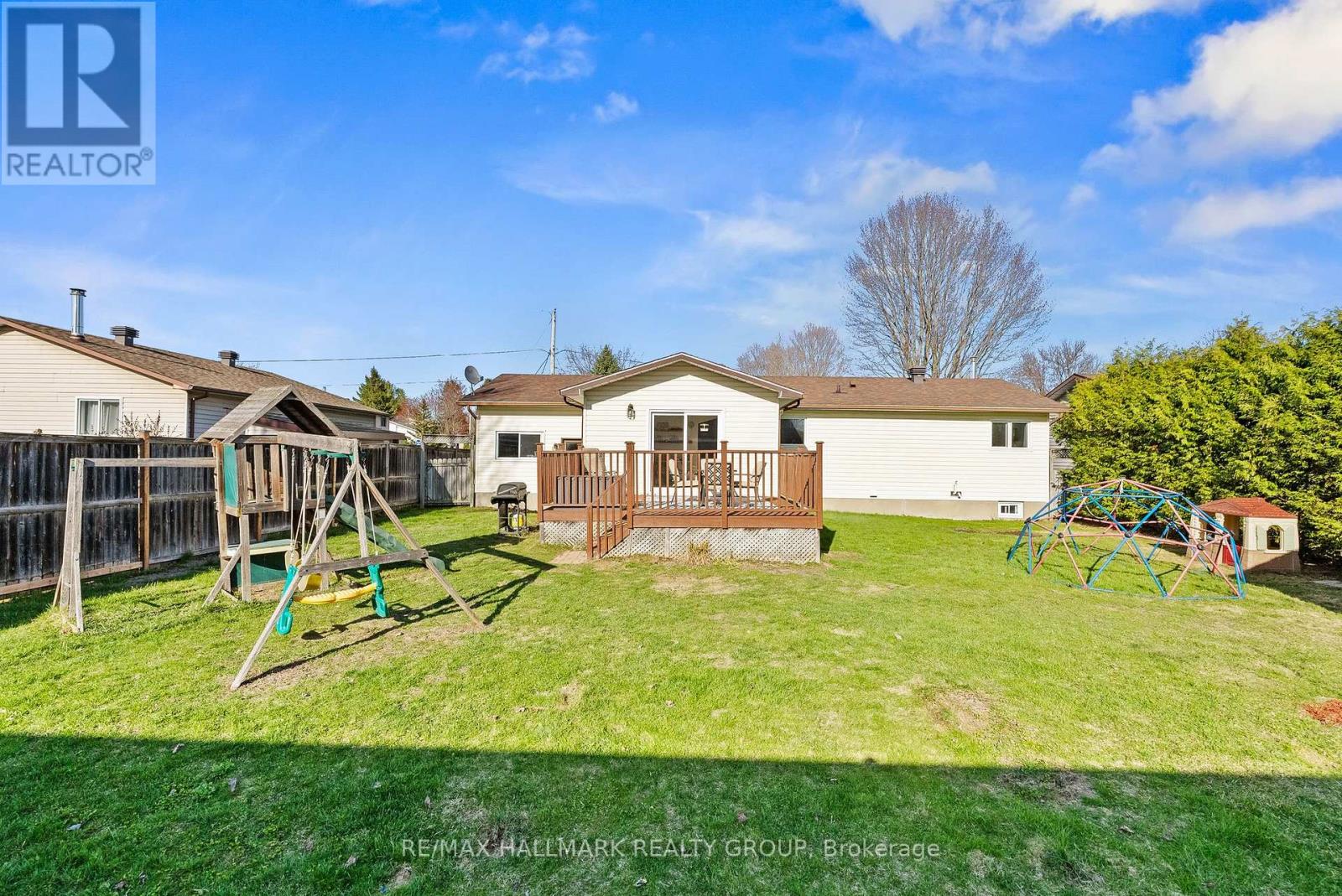 15 Elm Avenue, Russell, Ontario  K4R 1B3 - Photo 38 - X13056484