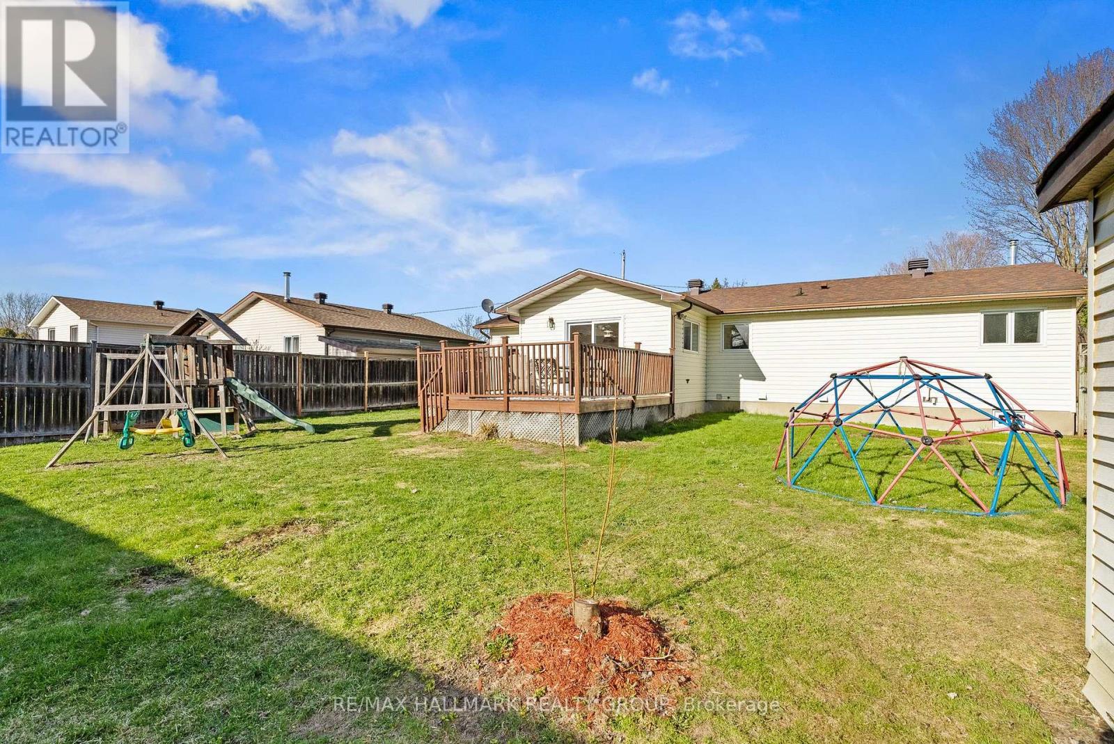 15 Elm Avenue, Russell, Ontario  K4R 1B3 - Photo 39 - X13056484