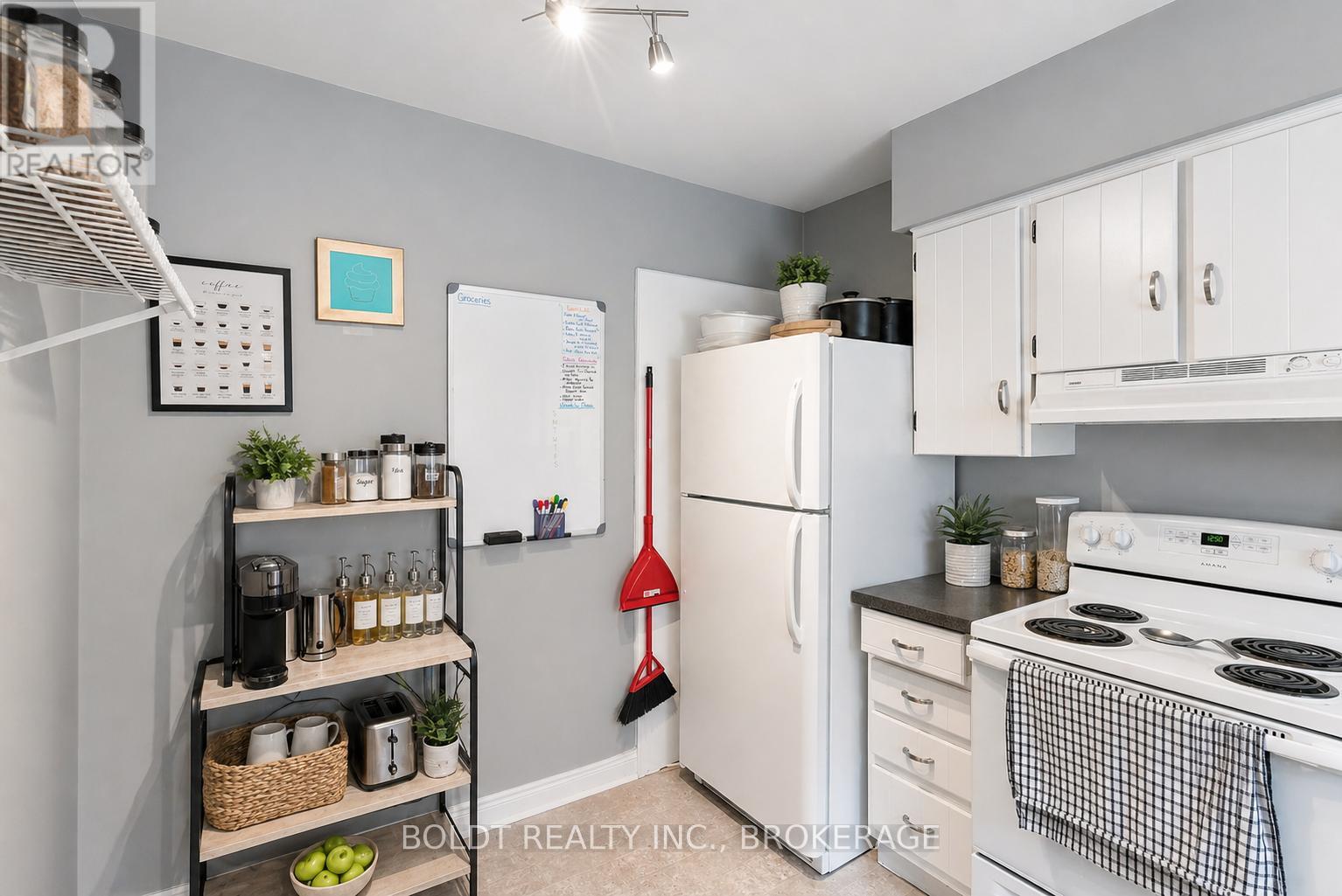 63 Permilla Street, St. Catharines, Ontario  L2S 2G4 - Photo 10 - X13056558