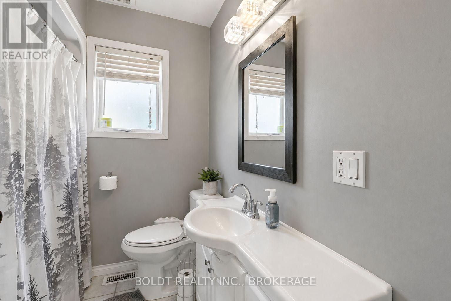 63 Permilla Street, St. Catharines, Ontario  L2S 2G4 - Photo 16 - X13056558