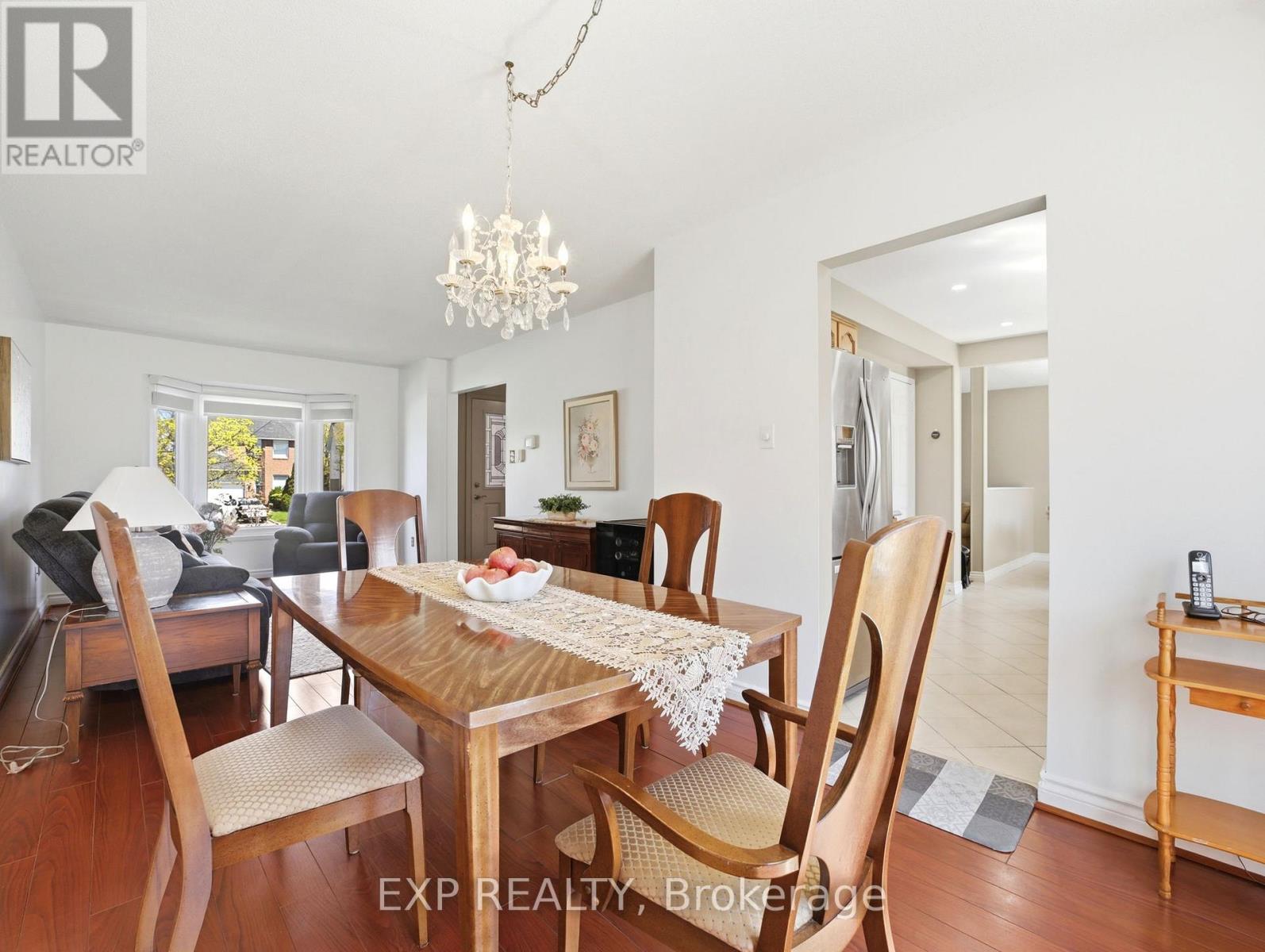 7327 Corrine Crescent, Mississauga, Ontario  L5N 5C4 - Photo 16 - W13056532