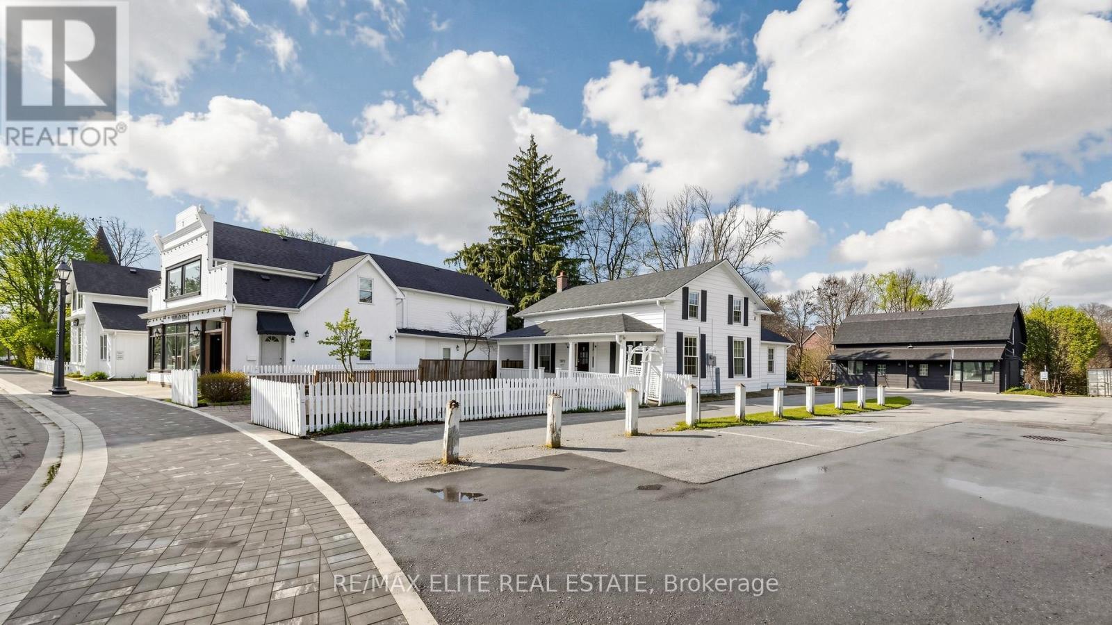 158 MAIN STREET, Markham, Ontario