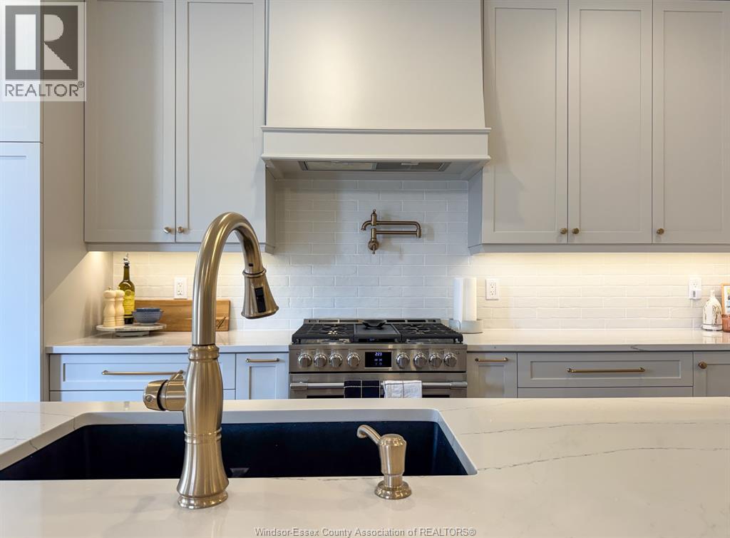 983 Erie Avenue West, Kingsville, Ontario  N9Y 3E3 - Photo 13 - 26009506