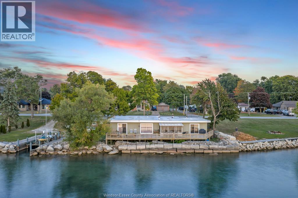 MLS# 26009495: 1166 FRONT ROAD South, Amherstburg, Canada